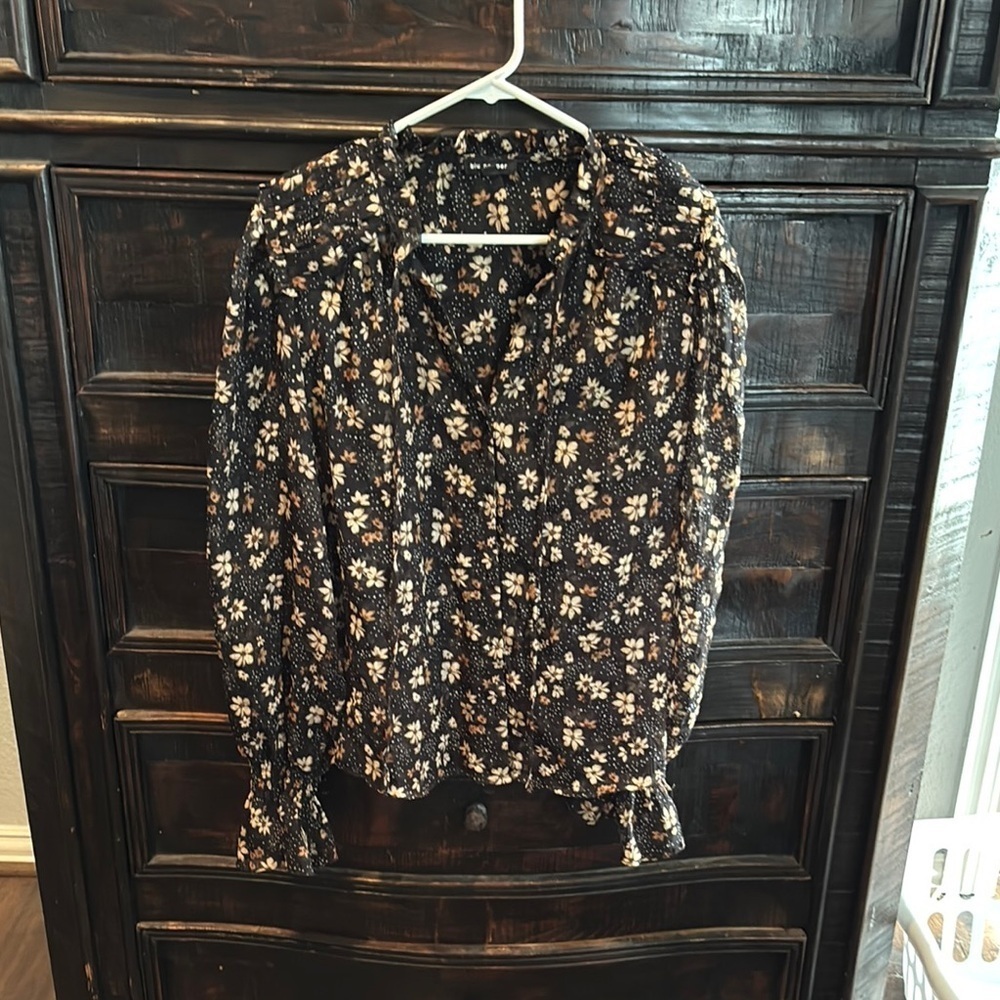 Blu Pepper Black and Cream Ruffled Blouse